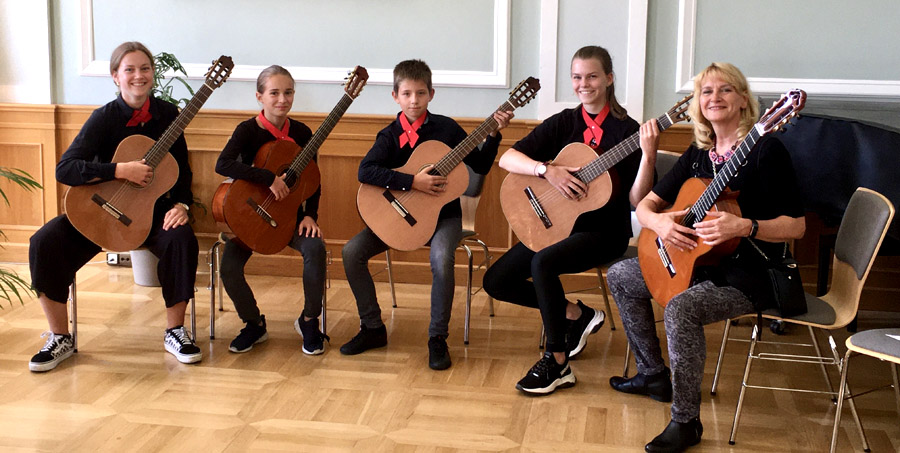 Gitarrenensemble Saitensprünge in Zella-Mehlis