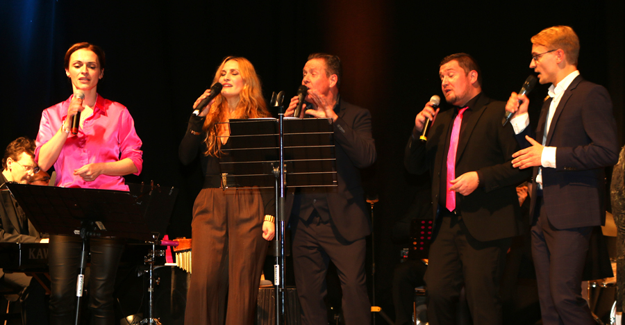 Teilnehmer des LIONS-Podiums